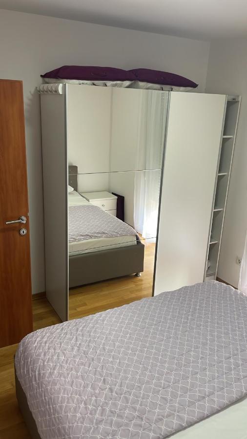 Apartment Pearl-Free Parking Makarska Bagian luar foto