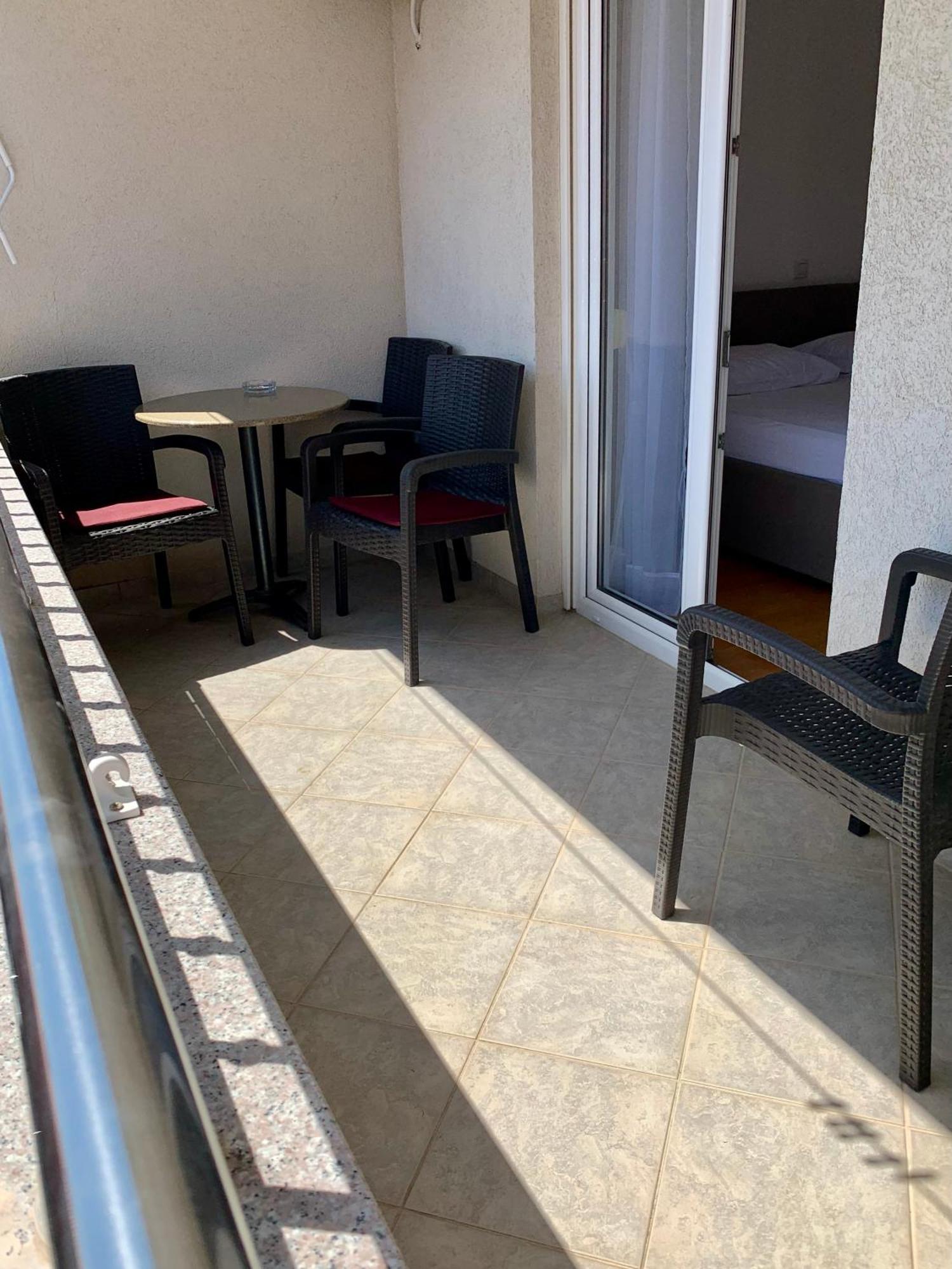 Apartment Pearl-Free Parking Makarska Bagian luar foto